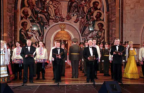 Церемонию ведут любимые артисты: Евгений Кочергин, Сергей Шакуров, Евгений Жариков и Аристарх Ливанов